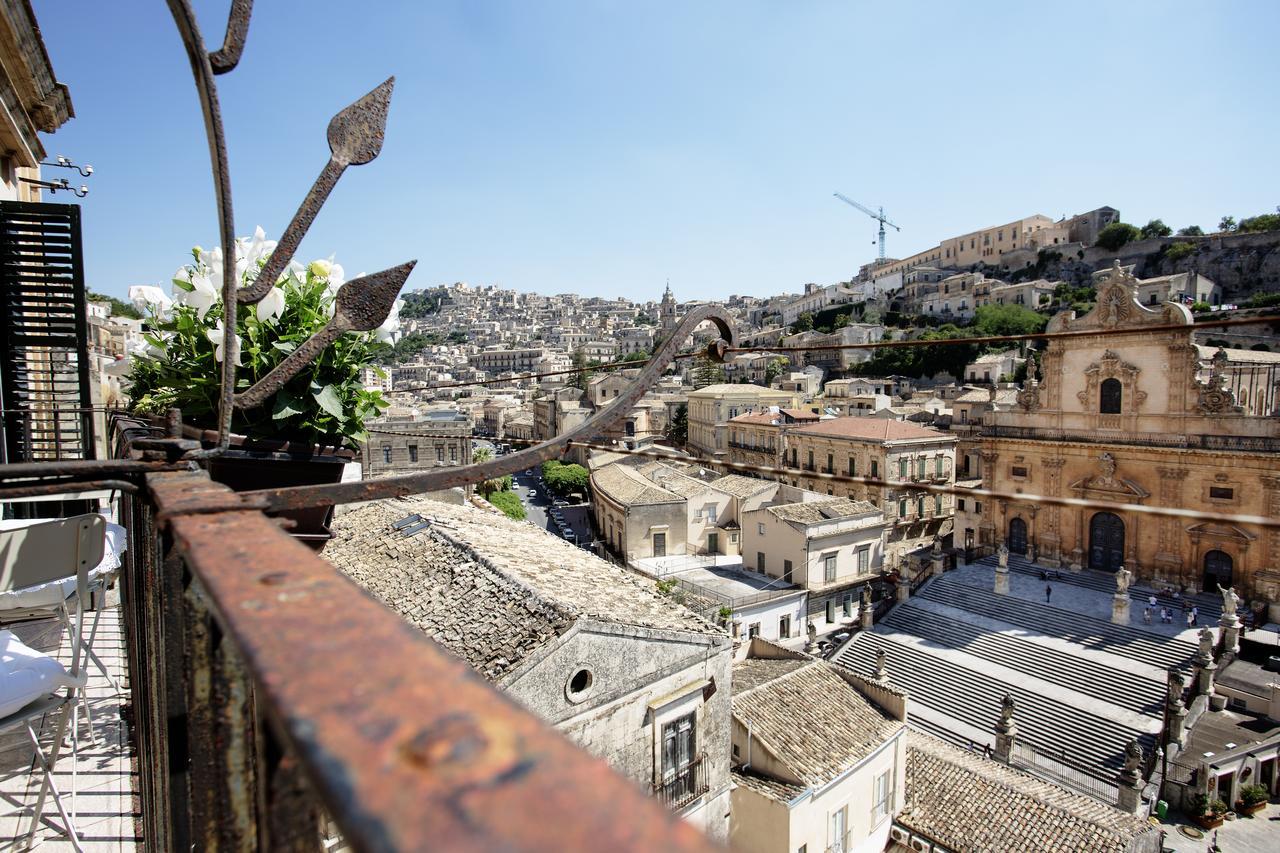Dimora Birulla Bed and Breakfast Modica Exteriör bild